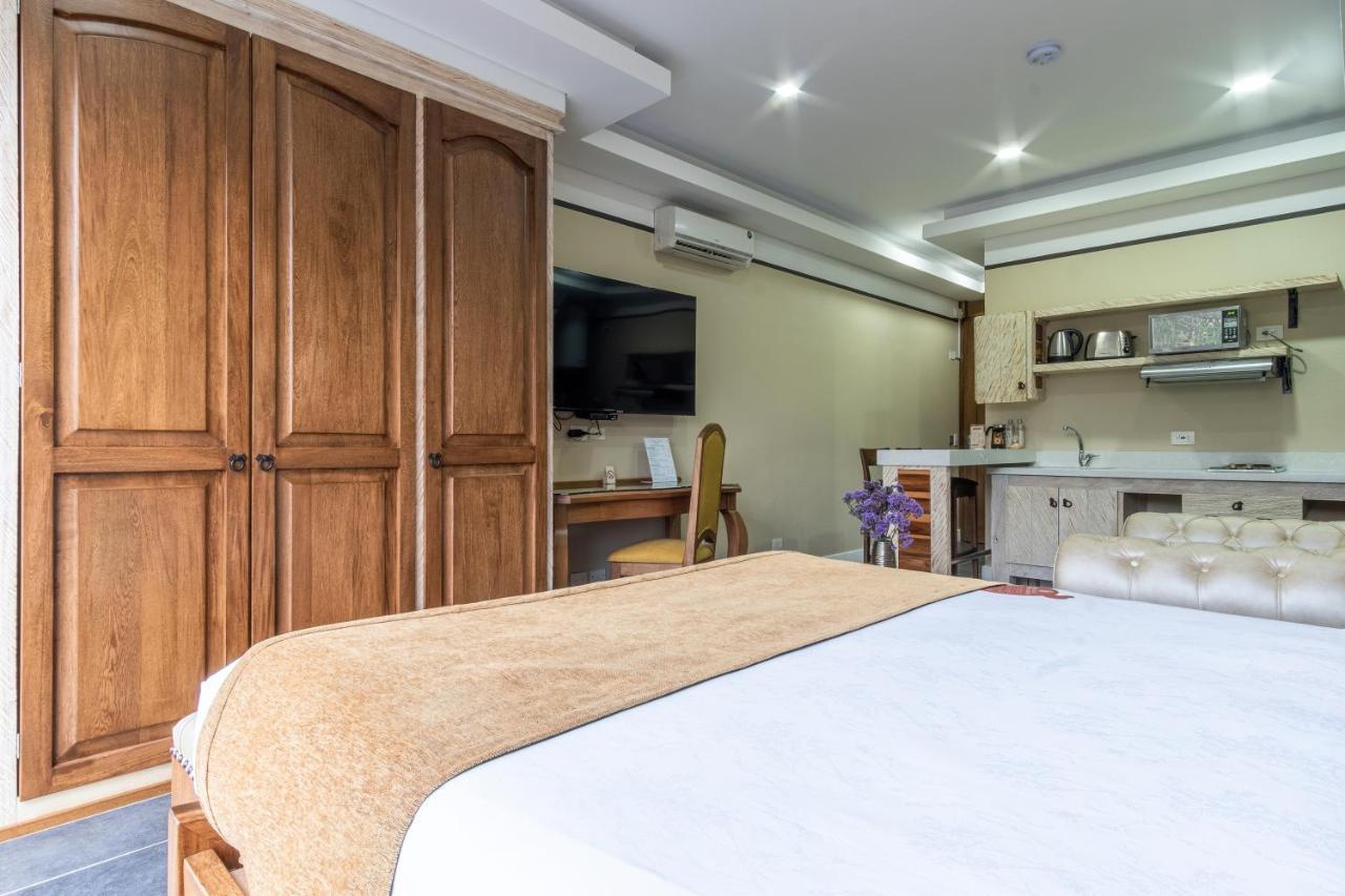 Hotel Du Parc Меделин Екстериор снимка