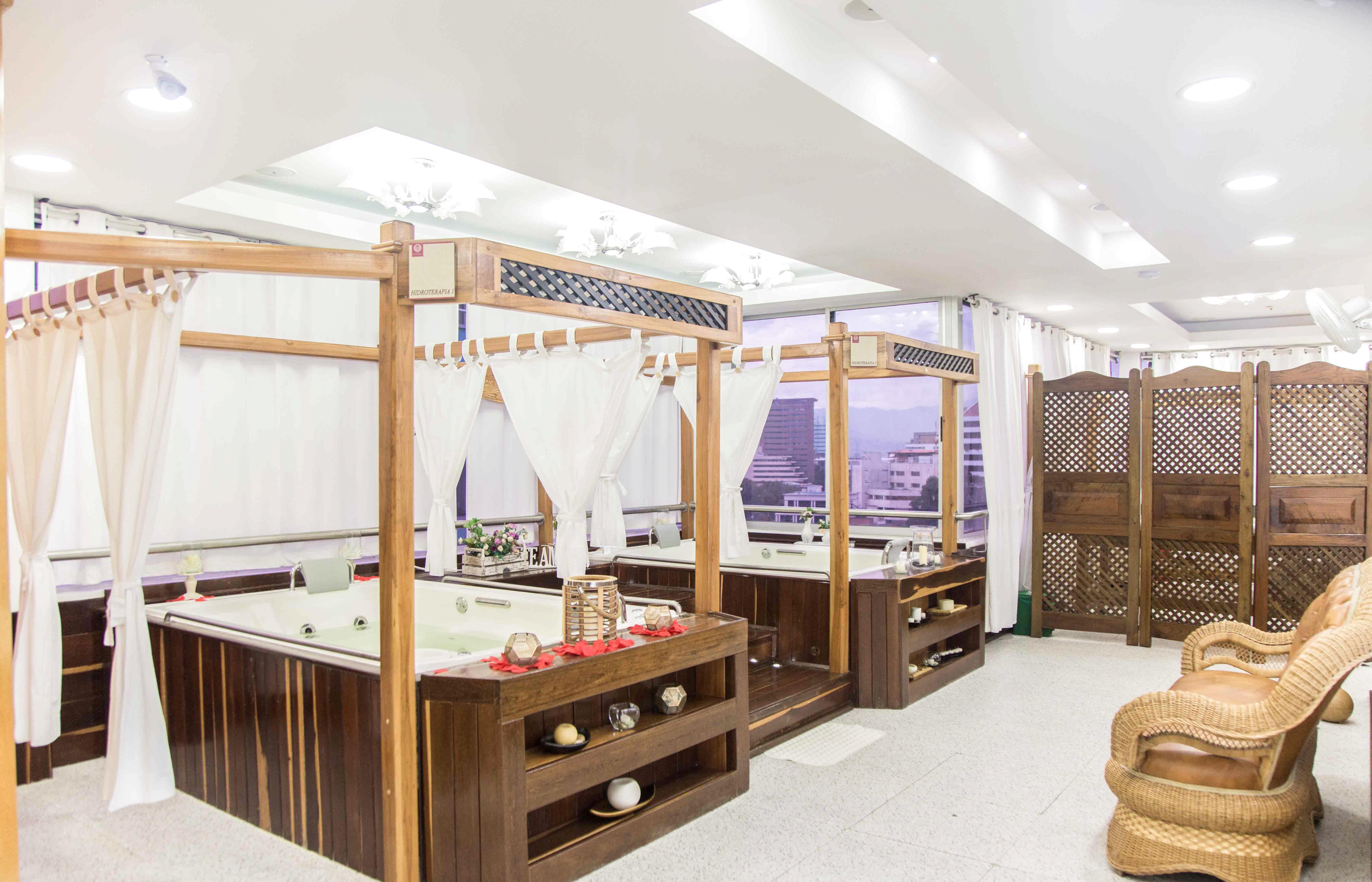 Hotel Du Parc Меделин Екстериор снимка