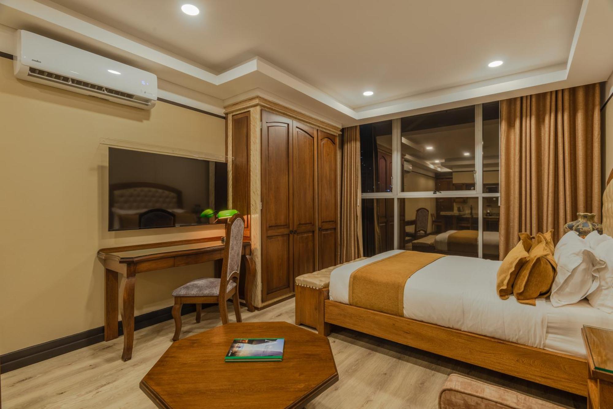 Hotel Du Parc Меделин Екстериор снимка